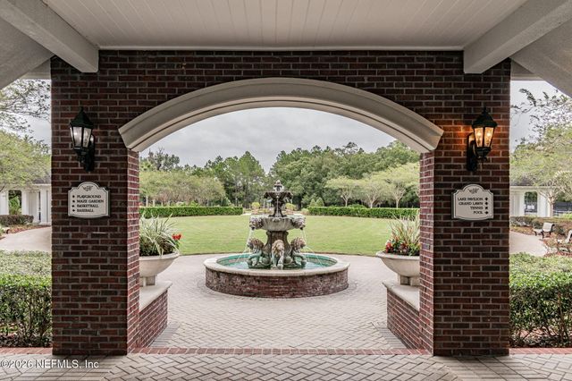1009 OAKLAND HILLS Avenue, Middleburg, FL 32068