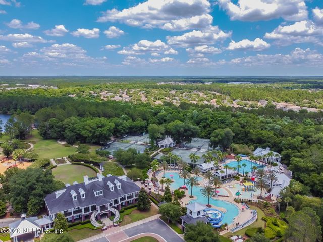 1009 OAKLAND HILLS Avenue, Middleburg, FL 32068