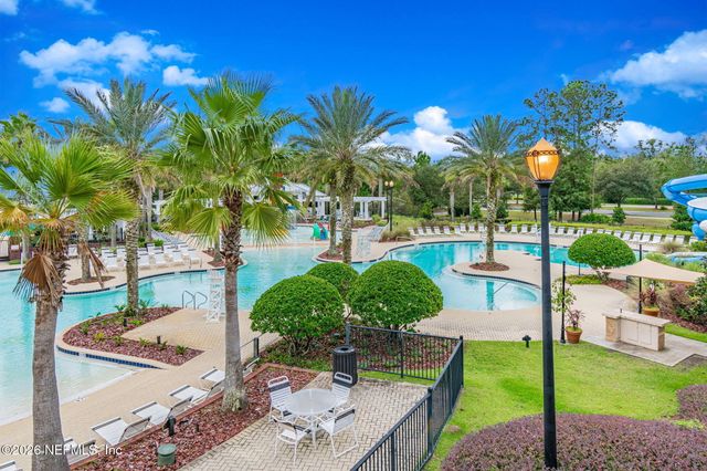 1009 OAKLAND HILLS Avenue, Middleburg, FL 32068