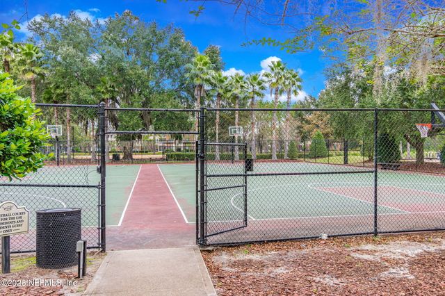 1009 OAKLAND HILLS Avenue, Middleburg, FL 32068