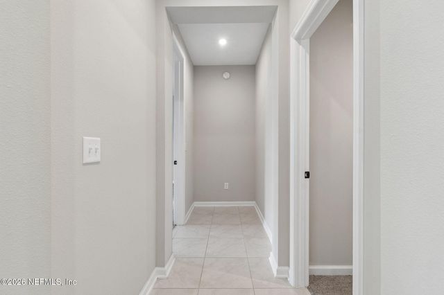 1009 OAKLAND HILLS Avenue, Middleburg, FL 32068