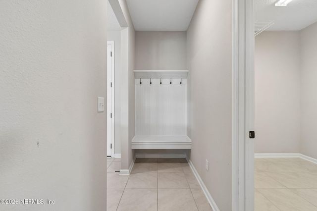 1009 OAKLAND HILLS Avenue, Middleburg, FL 32068