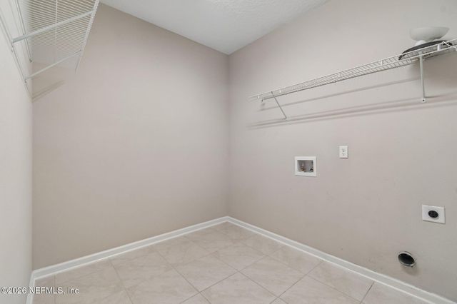 1009 OAKLAND HILLS Avenue, Middleburg, FL 32068