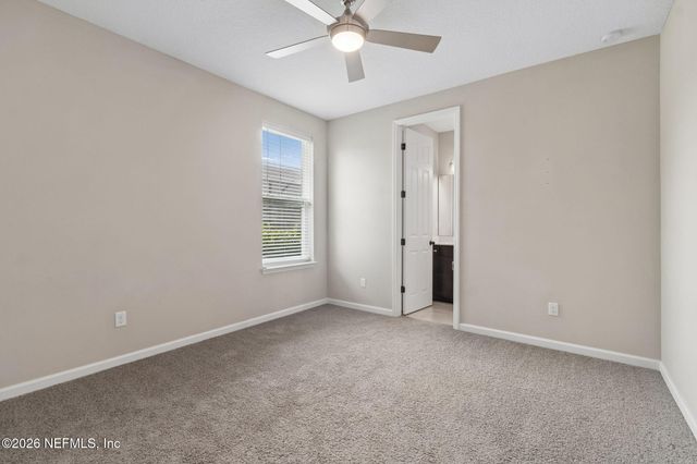 1009 OAKLAND HILLS Avenue, Middleburg, FL 32068