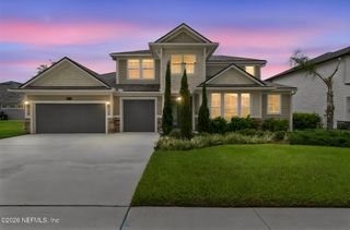 1009 OAKLAND HILLS Avenue, Middleburg, FL 32068