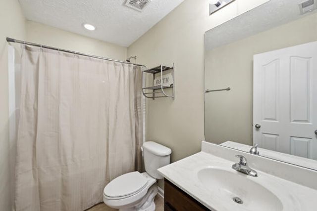 3229 Creek Path Lane, Lexington, KY 40511