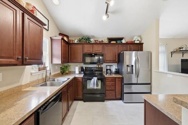 3229 Creek Path Lane, Lexington, KY 40511