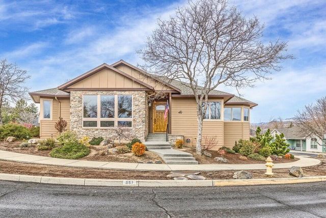 551 Sutton Place, Ashland, OR 97520