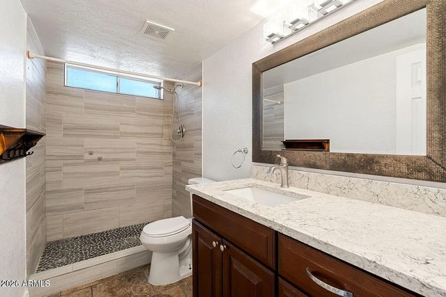 620 E APPALOOSA Road, Gilbert, AZ 85296