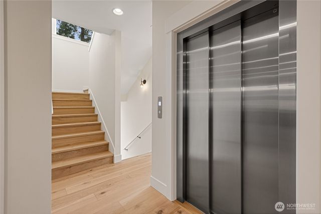 815 130th Avenue NE, Bellevue, WA 98005