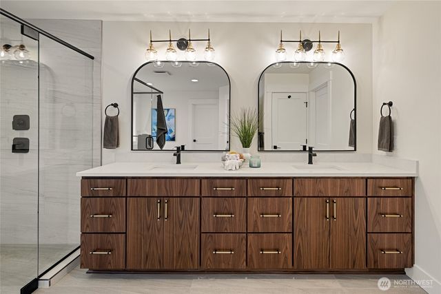 815 130th Avenue NE, Bellevue, WA 98005