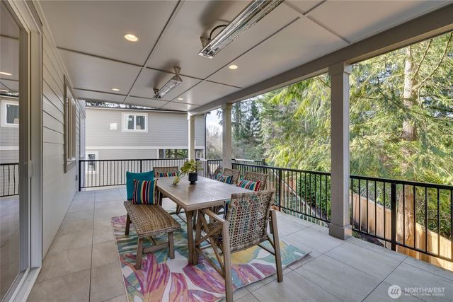 815 130th Avenue NE, Bellevue, WA 98005