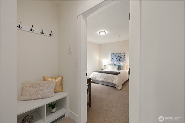 815 130th Avenue NE, Bellevue, WA 98005