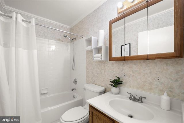 8004 HELONIAS CT, Pasadena, MD 21122