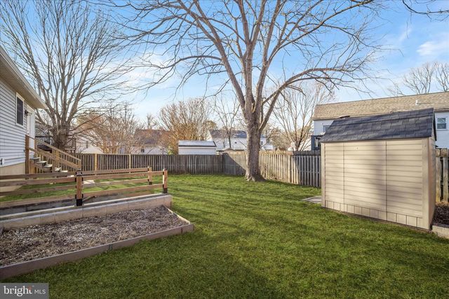 8004 HELONIAS CT, Pasadena, MD 21122