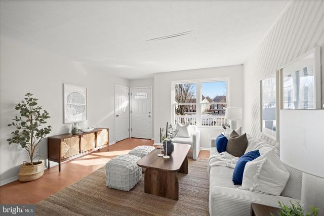 8004 HELONIAS CT, Pasadena, MD 21122