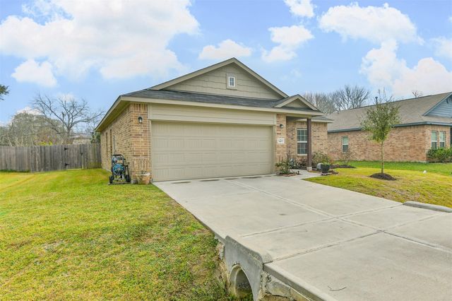 7407 Parkview Drive, Hitchcock, TX 77563