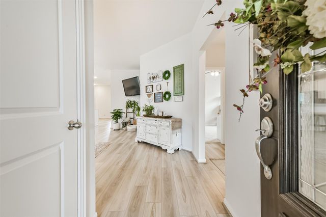 7407 Parkview Drive, Hitchcock, TX 77563