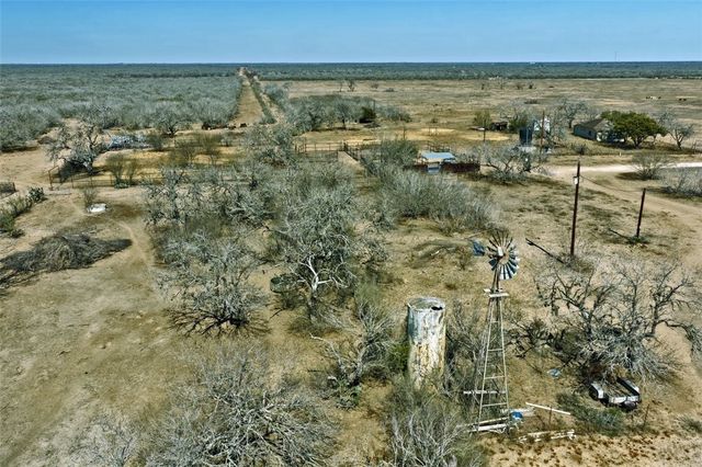 2104 CR 440, Alice, TX 78332