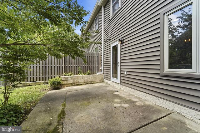 310 WOODSIDE CIR, Dresher, PA 19025