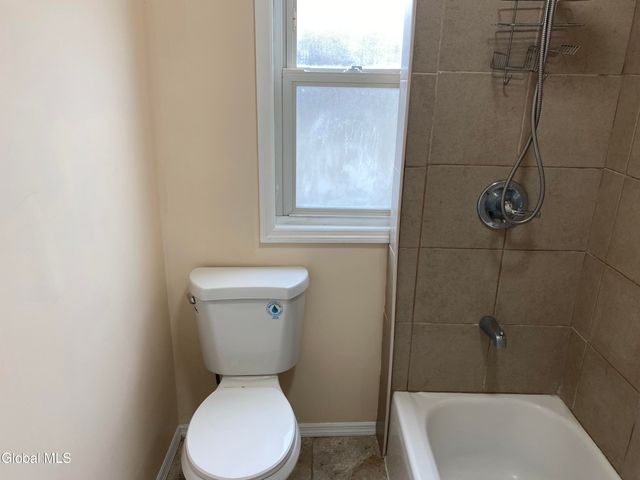 972-974 Main Avenue, Schenectady, NY 12303
