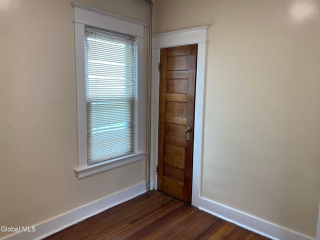 972-974 Main Avenue, Schenectady, NY 12303