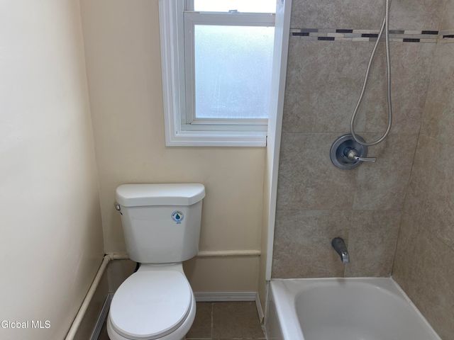 972-974 Main Avenue, Schenectady, NY 12303