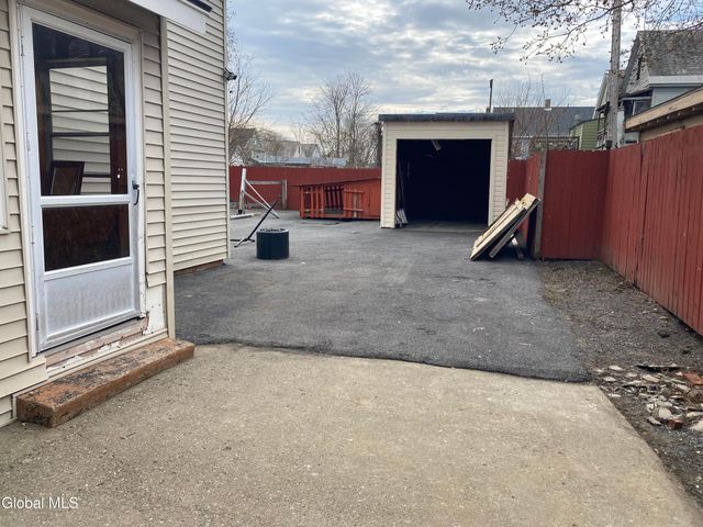 972-974 Main Avenue, Schenectady, NY 12303