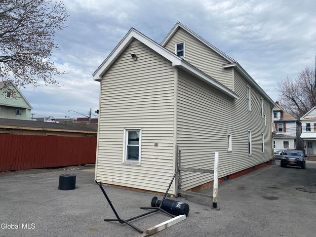 972-974 Main Avenue, Schenectady, NY 12303