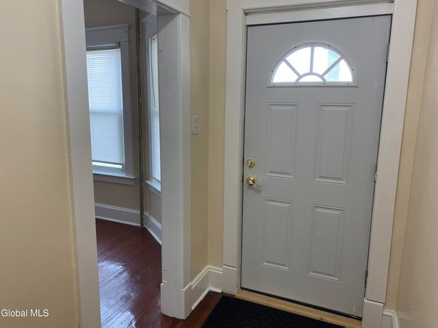 972-974 Main Avenue, Schenectady, NY 12303