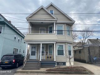 972-974 Main Avenue, Schenectady, NY 12303