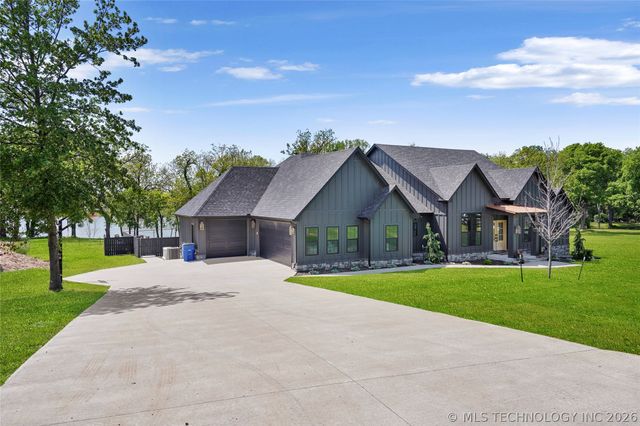 3800 E 482 Lane, Pryor, OK 74361