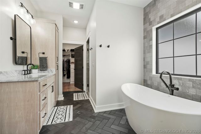 3800 E 482 Lane, Pryor, OK 74361