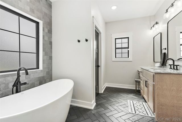 3800 E 482 Lane, Pryor, OK 74361