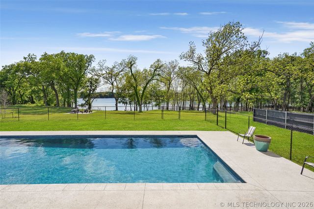 3800 E 482 Lane, Pryor, OK 74361