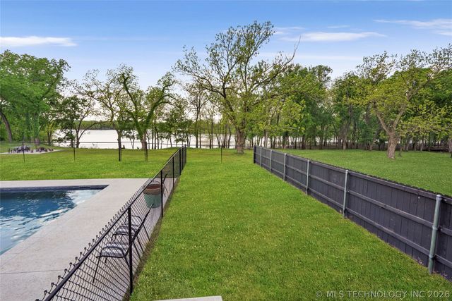 3800 E 482 Lane, Pryor, OK 74361