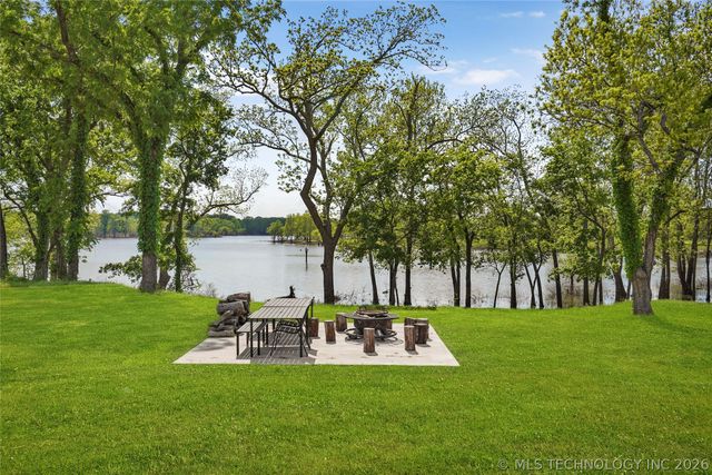 3800 E 482 Lane, Pryor, OK 74361