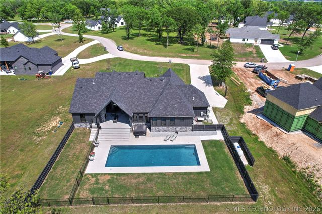 3800 E 482 Lane, Pryor, OK 74361