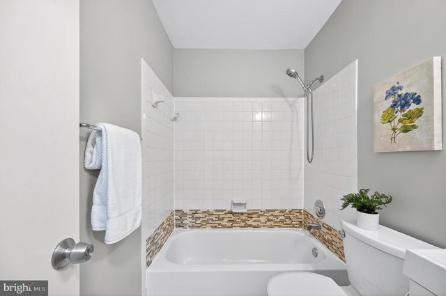 5635 SUTHERLAND CT, Burke, VA 22015