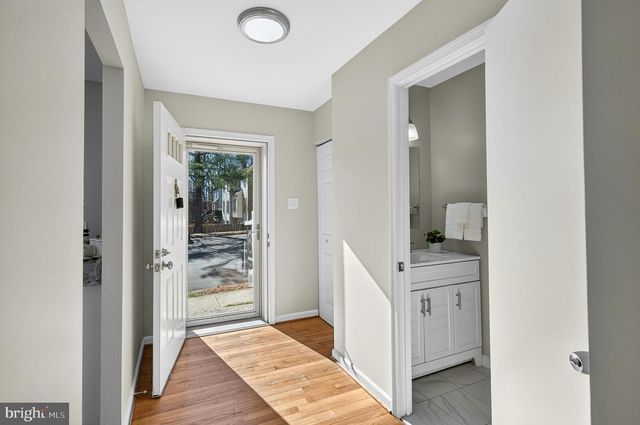 5635 SUTHERLAND CT, Burke, VA 22015