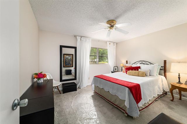 8667 SW 97TH STREET C, Ocala, FL 34481