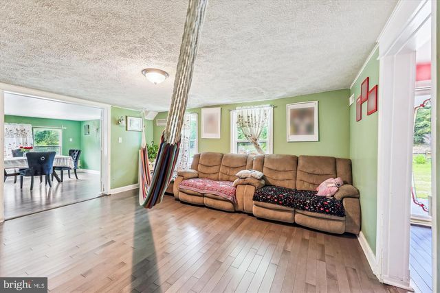 9502 BRANDYWINE RD, Clinton, MD 20735