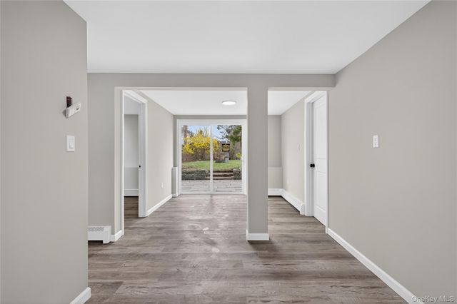 15 Lindsay Street, Huntington, NY 11743