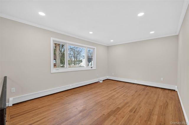 15 Lindsay Street, Huntington, NY 11743