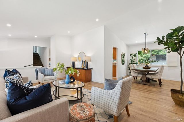 3355 Twin Oaks Dr, Napa, CA 94558