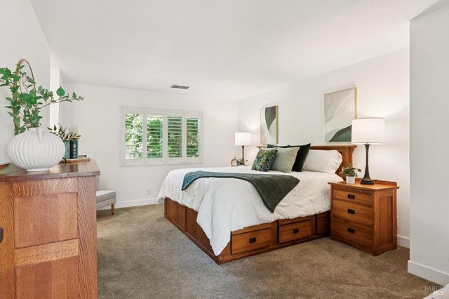 3355 Twin Oaks Dr, Napa, CA 94558