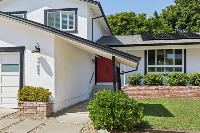 3355 Twin Oaks Dr, Napa, CA 94558