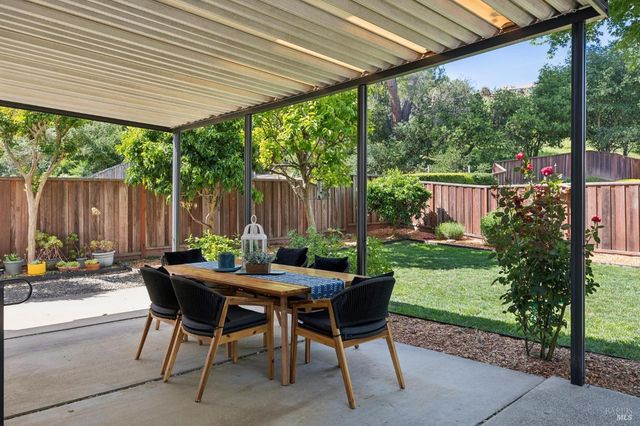 3355 Twin Oaks Dr, Napa, CA 94558