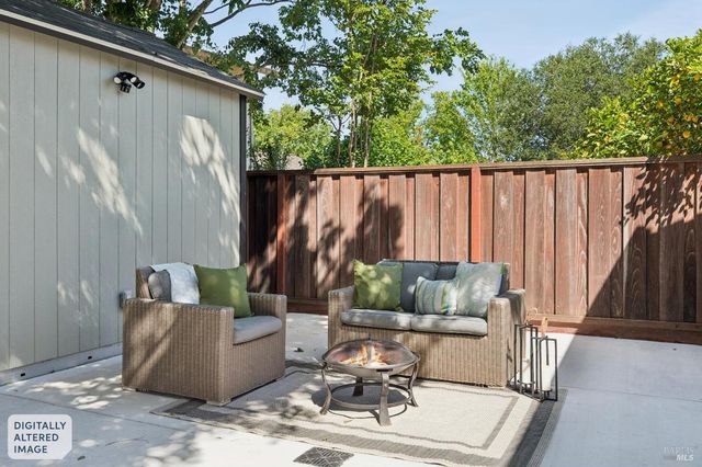 3355 Twin Oaks Dr, Napa, CA 94558