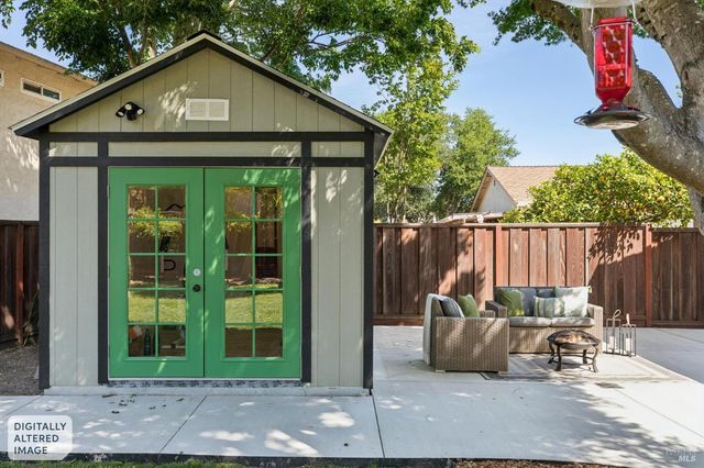 3355 Twin Oaks Dr, Napa, CA 94558